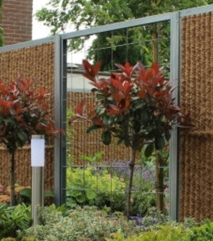 KKW-tuinscherm en gaaspaneel verzinkt